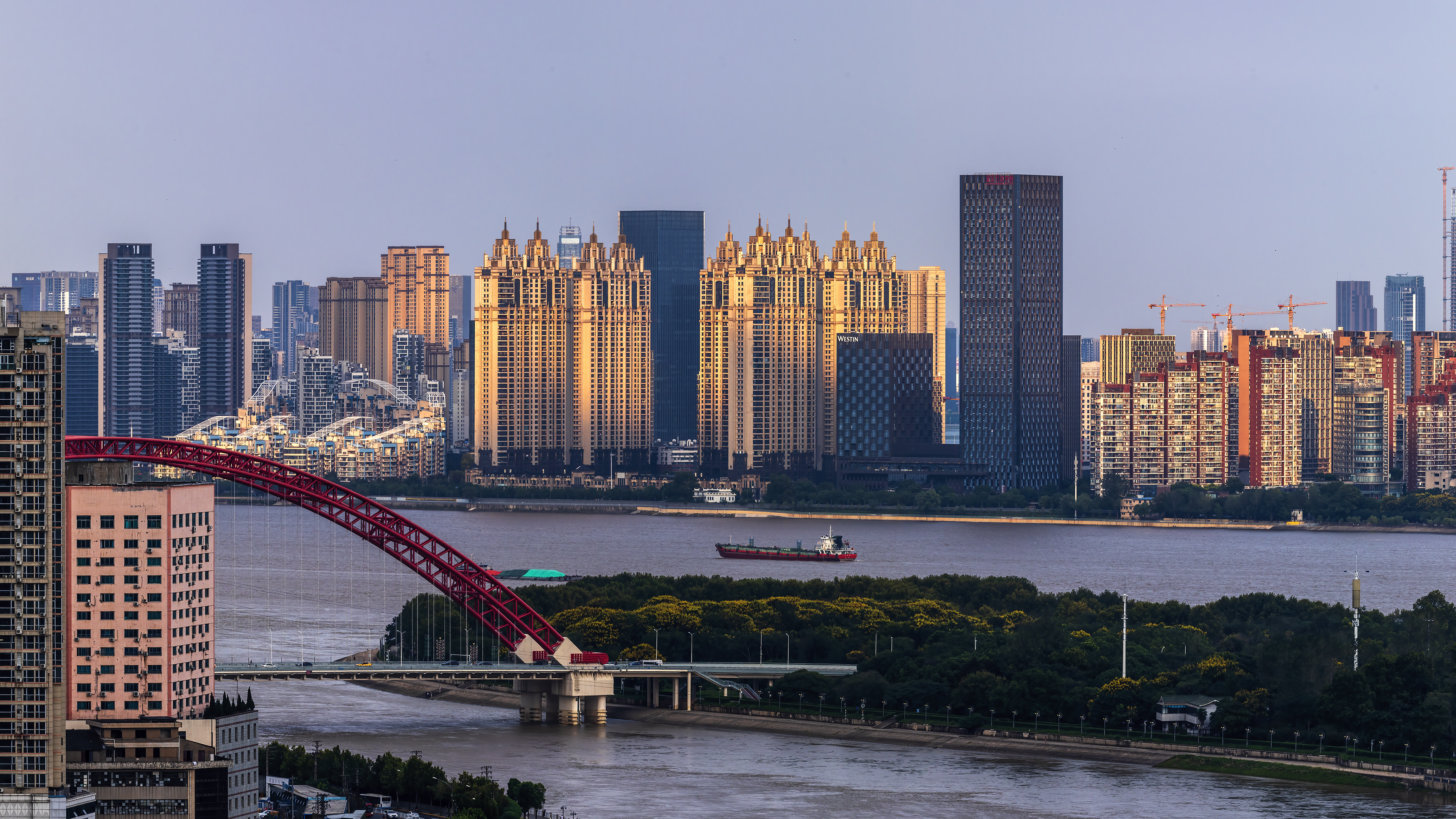 两江交汇-武汉市生态环境局