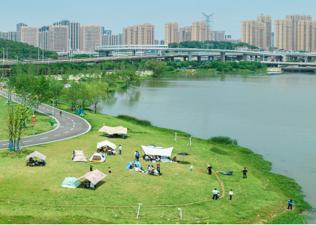 龙阳湖：“生锈的湖泊”调理出城心亲水乐园